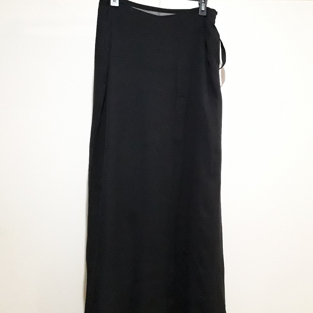 St. John black pants that look like a long skirt